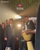 会玩😂！哈兰德把&ldquo;维京船&rdquo;带到了多纳鲁马的婚礼 🤩
